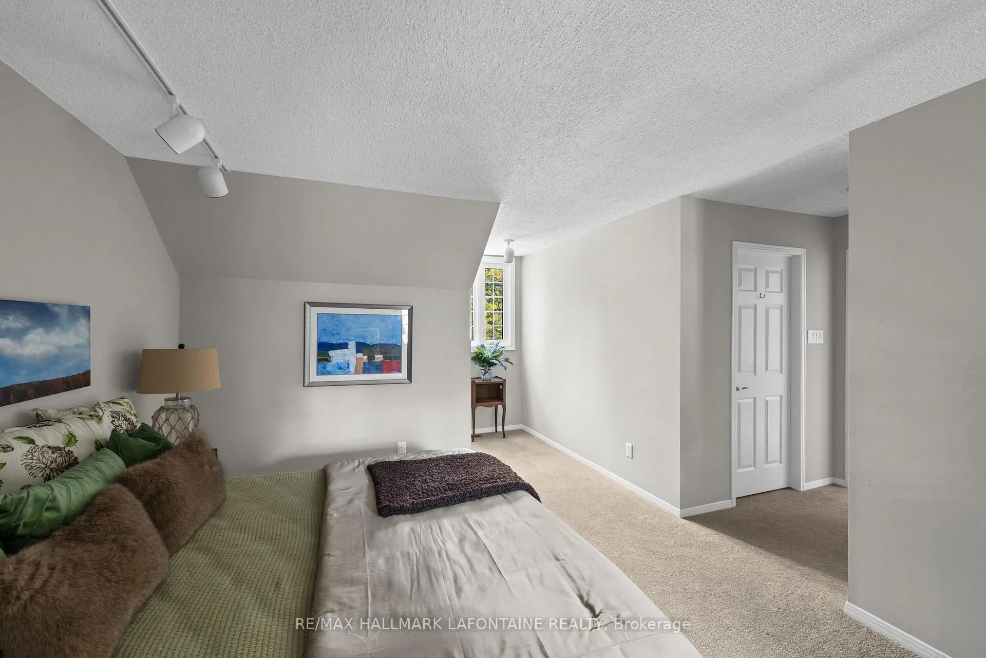 Photo 24 of 9 Birch Avenue, Ottawa, Manor Park — HOMEH