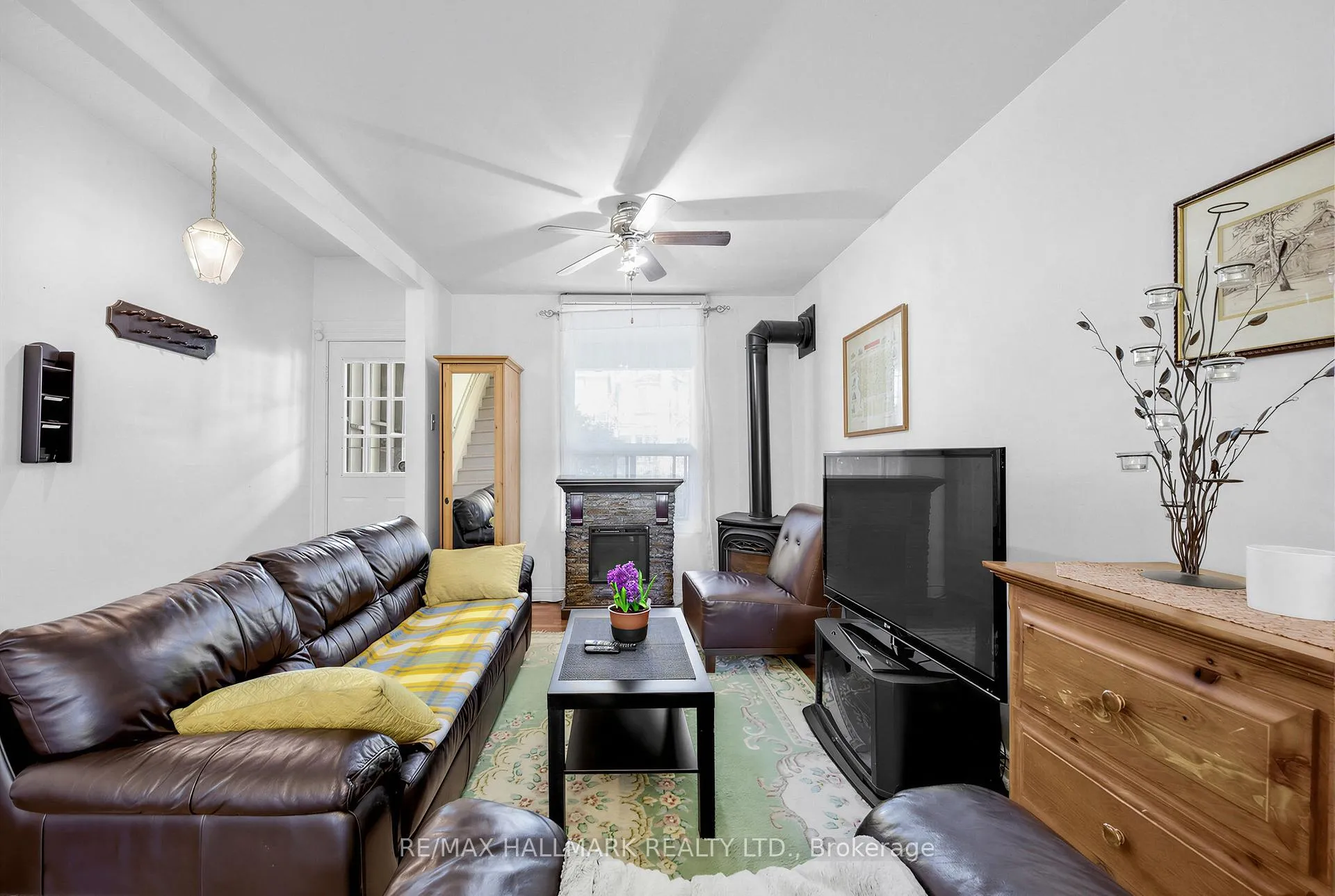 Photo 9 of 82 Muriel Avenue, Toronto, Danforth Village-East York — HOMEH