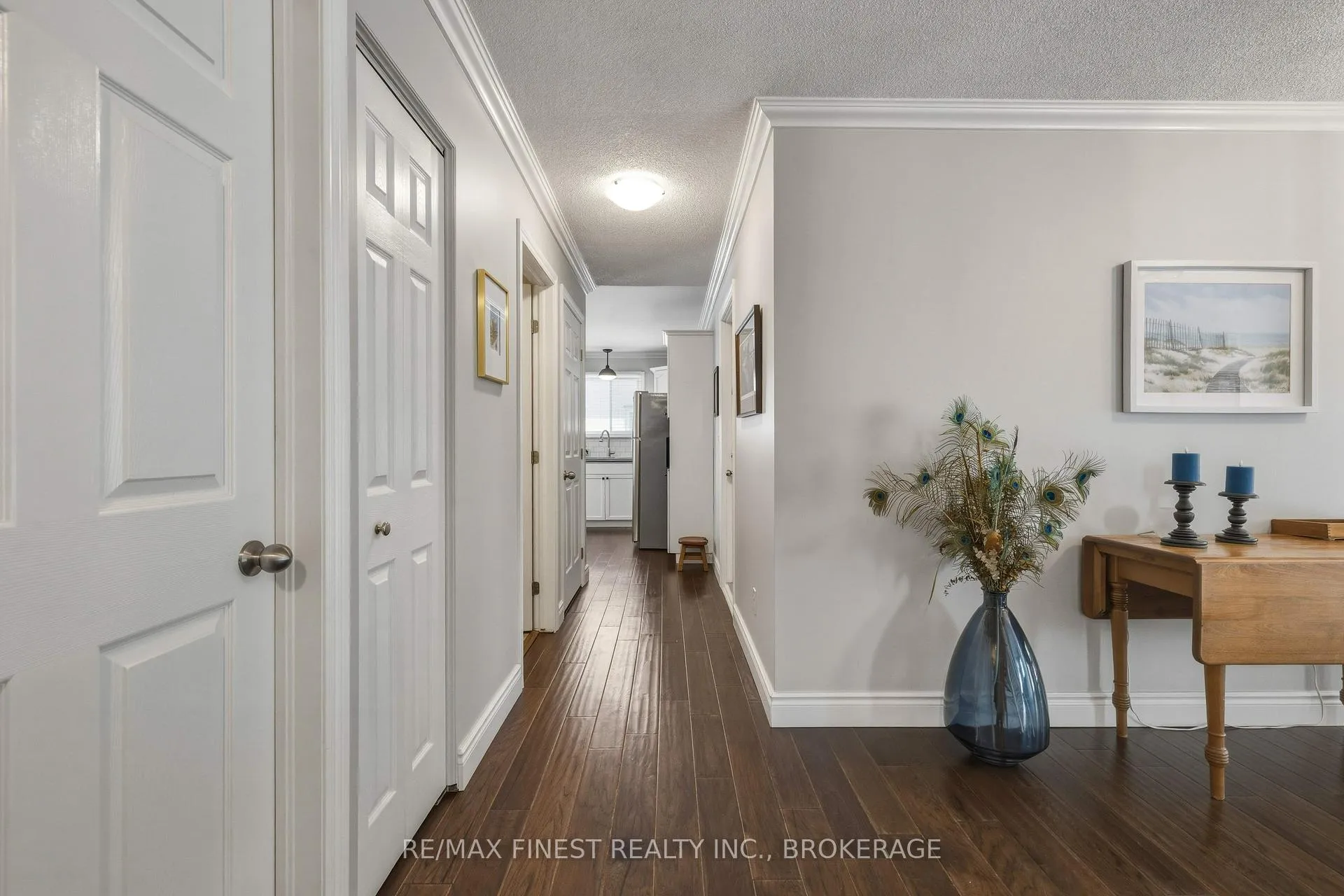 Photo 9 of 320 Friarhill Crescent, Kingston, East Gardiners Rd — HOMEH