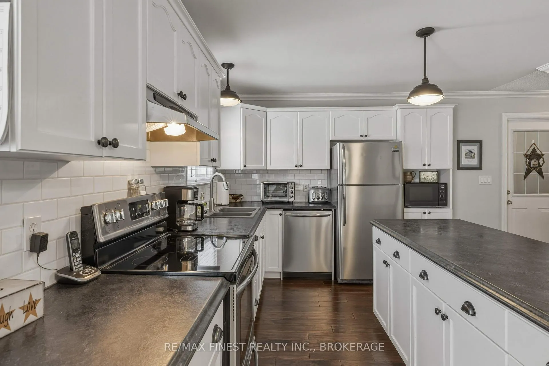 Photo 13 of 320 Friarhill Crescent, Kingston, East Gardiners Rd — HOMEH