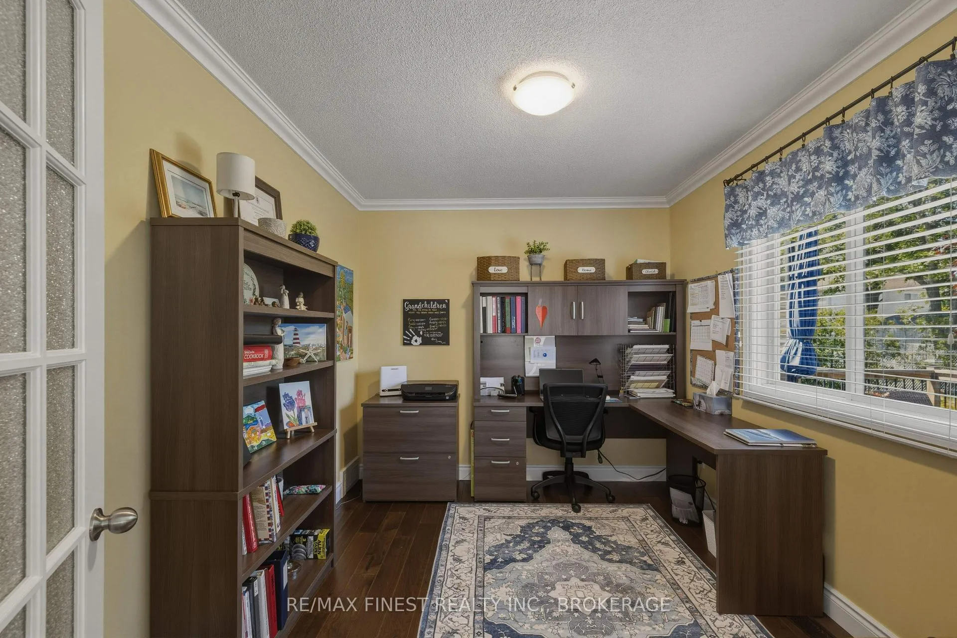 Photo 16 of 320 Friarhill Crescent, Kingston, East Gardiners Rd — HOMEH