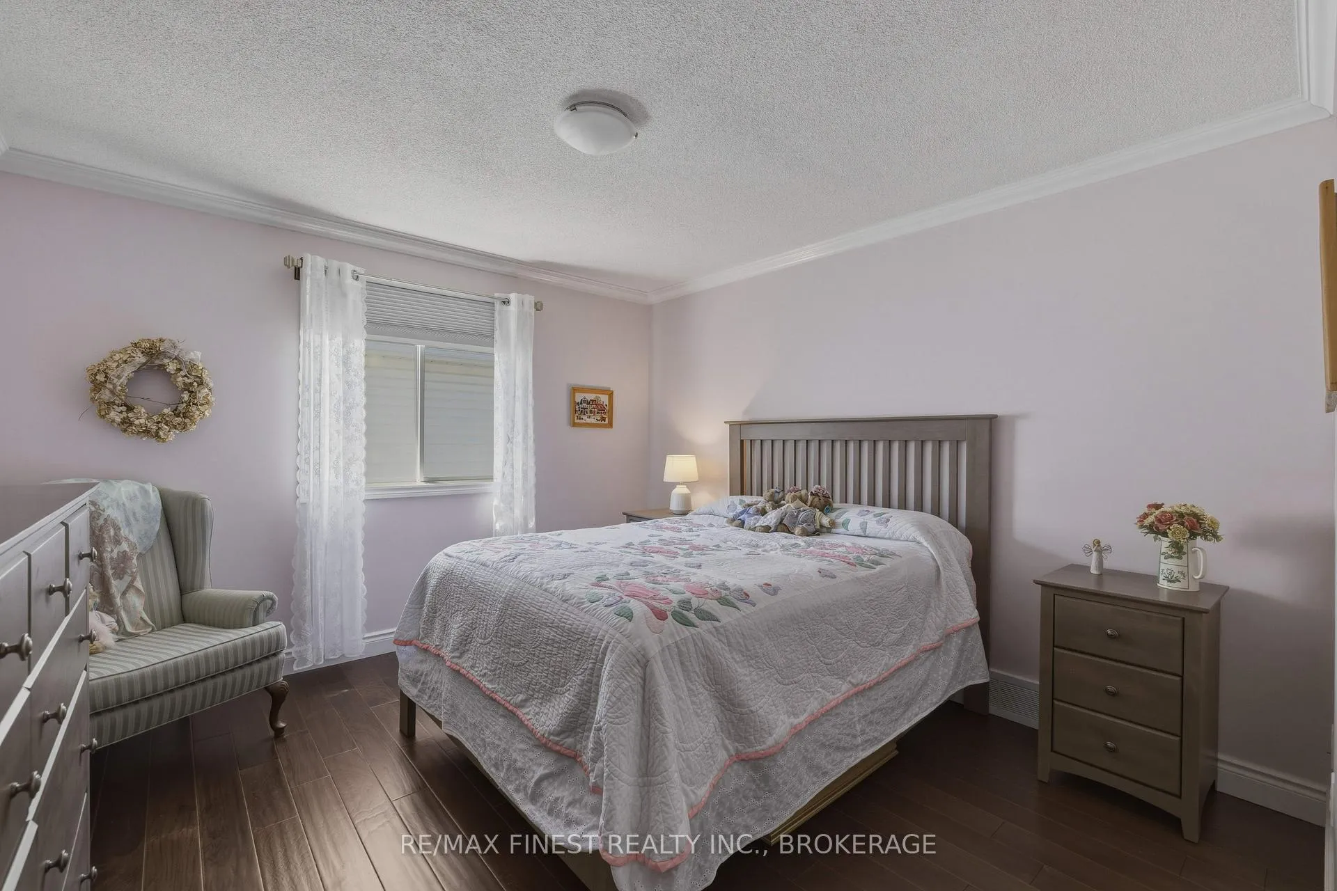 Photo 20 of 320 Friarhill Crescent, Kingston, East Gardiners Rd — HOMEH