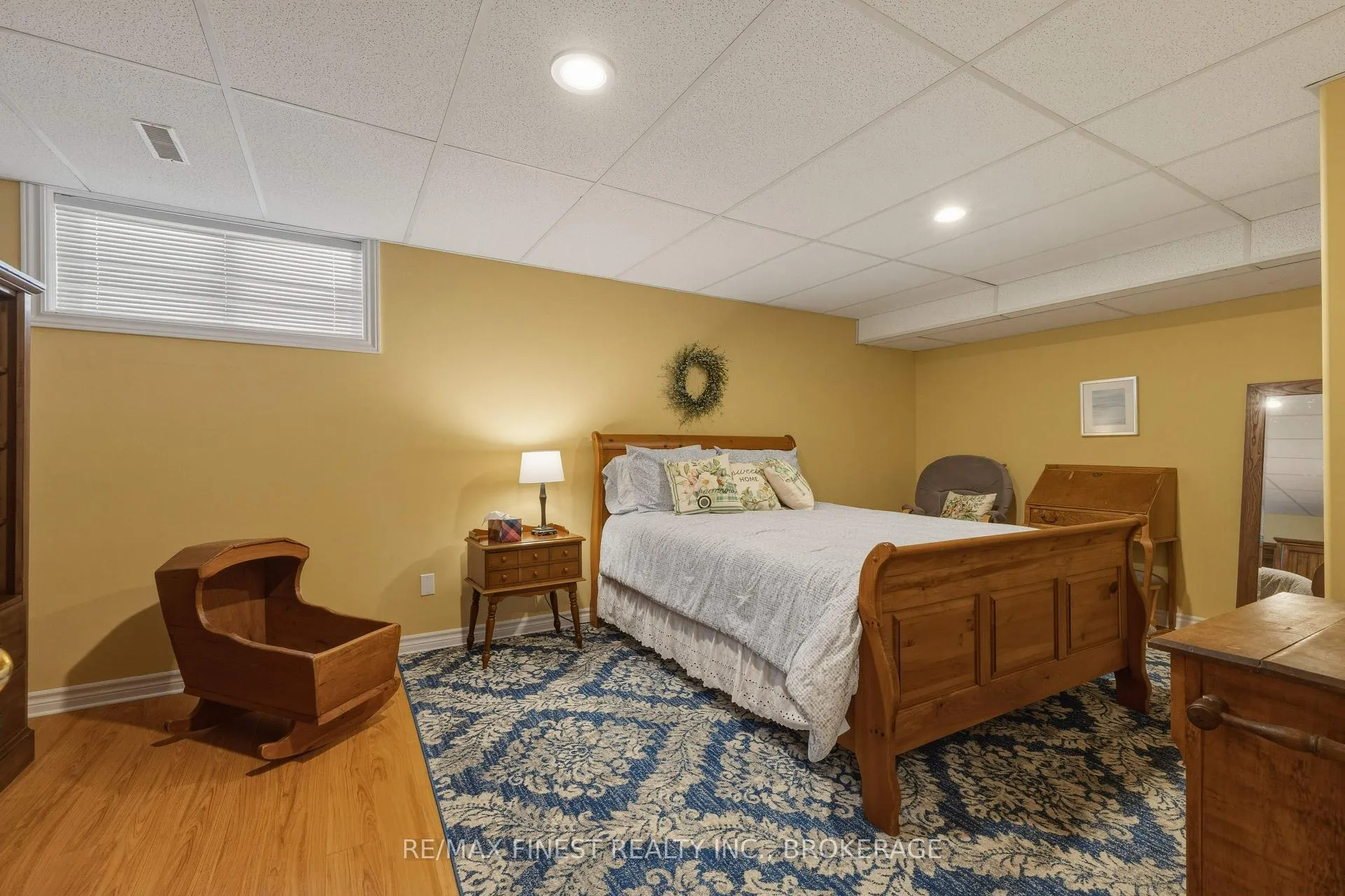 Photo 28 of 320 Friarhill Crescent, Kingston, East Gardiners Rd — HOMEH
