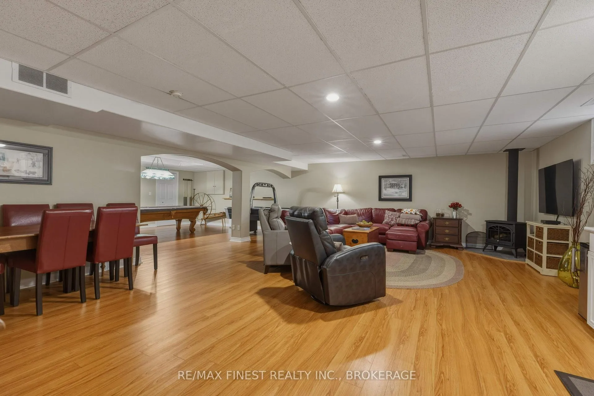 Photo 31 of 320 Friarhill Crescent, Kingston, East Gardiners Rd — HOMEH