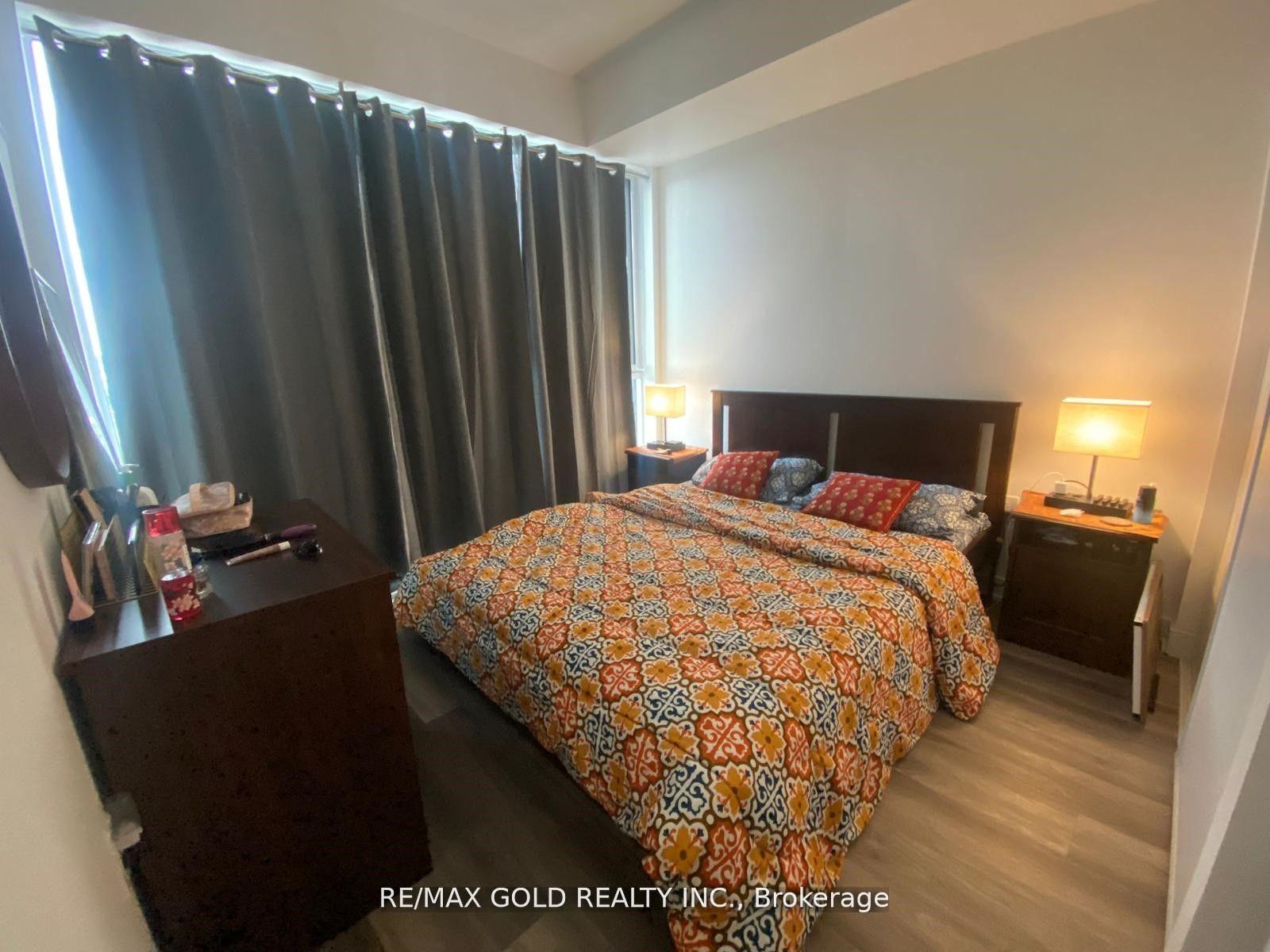 Photo 9 of Unit 901, 100 Eagle Rock Way, Vaughan, Rural Vaughan — HOMEH