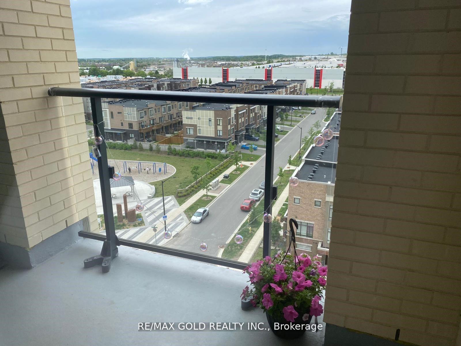 Photo 11 of Unit 901, 100 Eagle Rock Way, Vaughan, Rural Vaughan — HOMEH