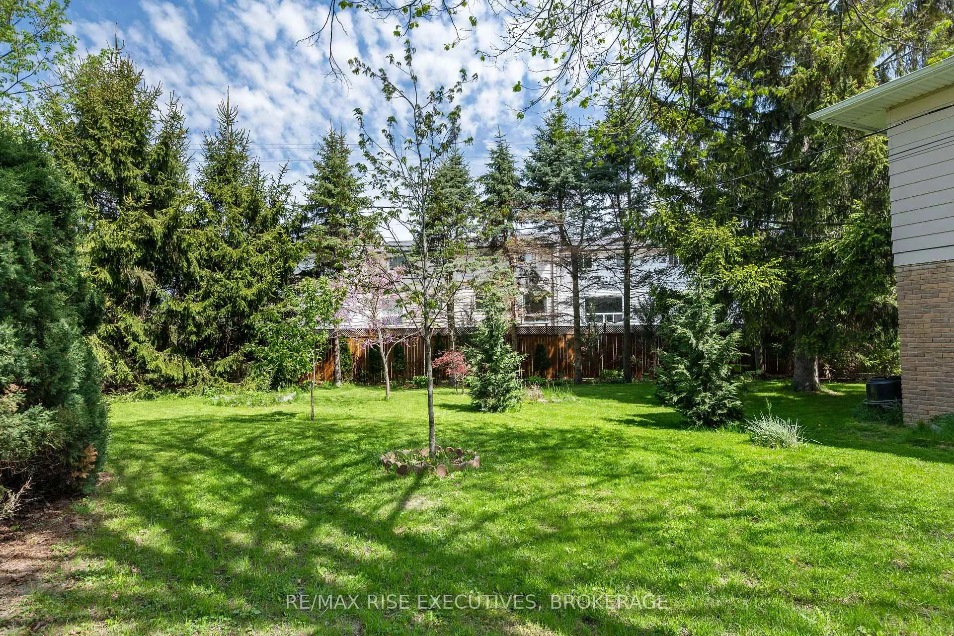 Photo 4 of 707 Laidlaw Crescent, Kingston, South of Taylor-Kidd Blvd — HOMEH