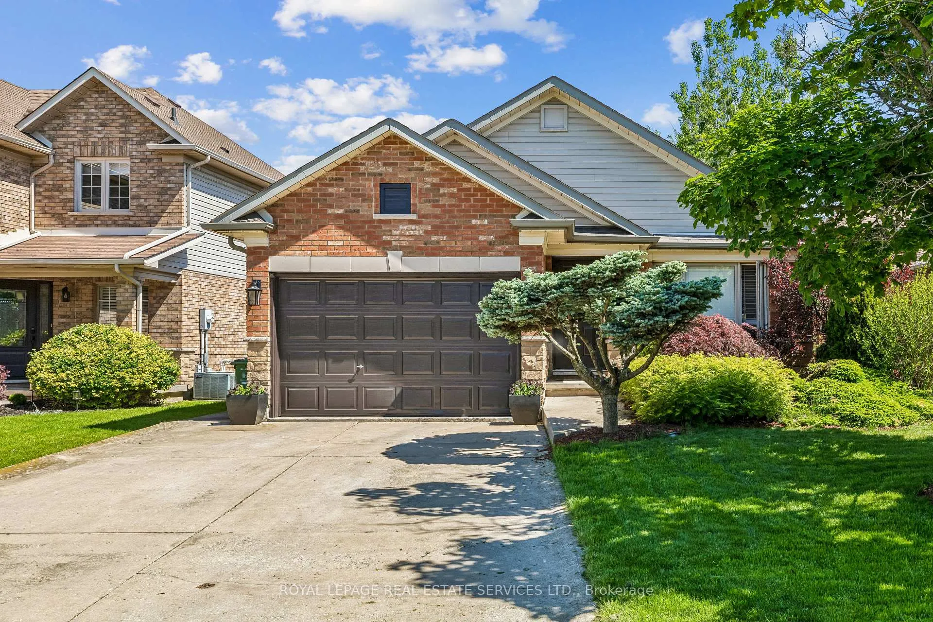 Photo 1 of 39 Liam Drive, Hamilton, Ancaster — HOMEH