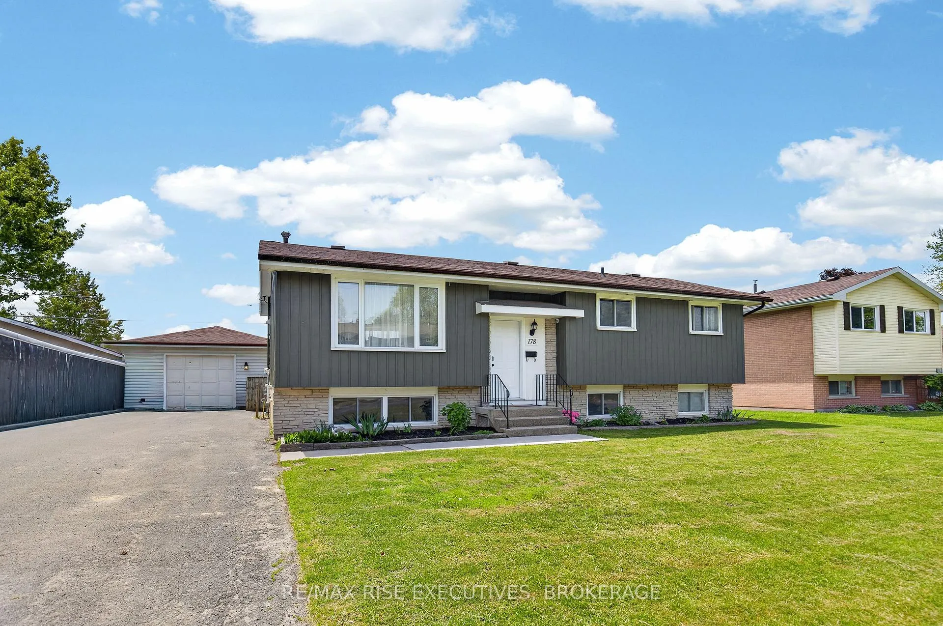 Photo 1 of 178 Amherst Drive, Loyalist, Amherstview — HOMEH