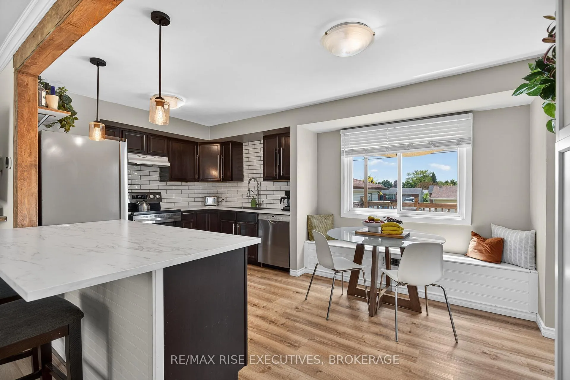 Photo 7 of 178 Amherst Drive, Loyalist, Amherstview — HOMEH