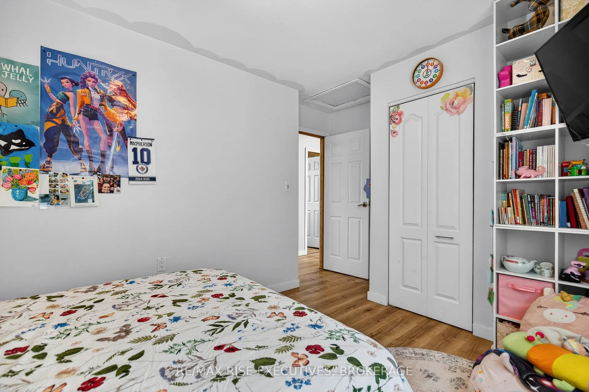 Photo 20 of 178 Amherst Drive, Loyalist, Amherstview — HOMEH