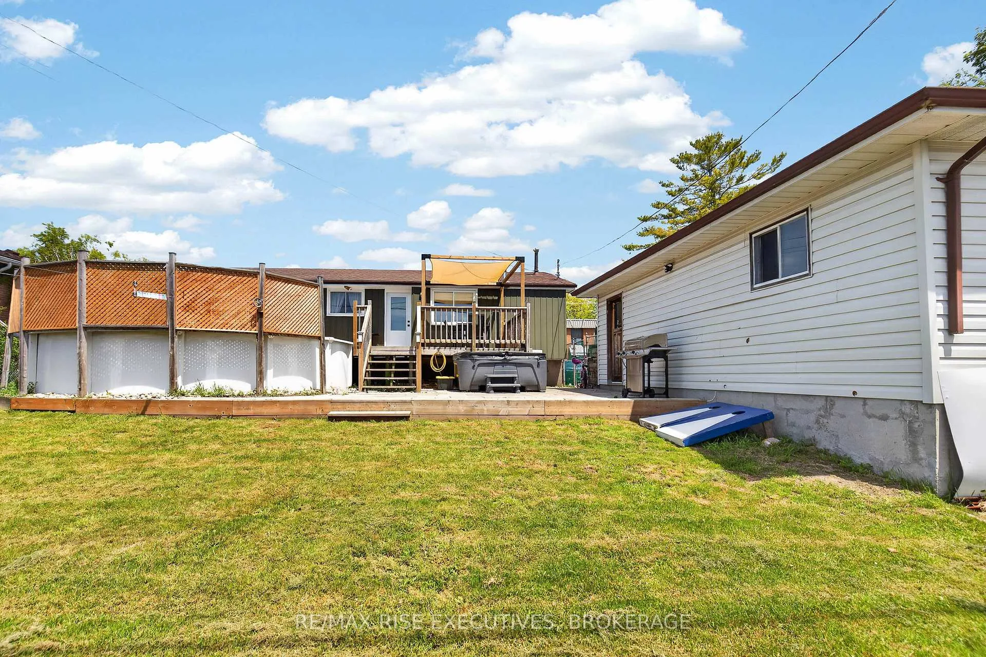 Photo 37 of 178 Amherst Drive, Loyalist, Amherstview — HOMEH