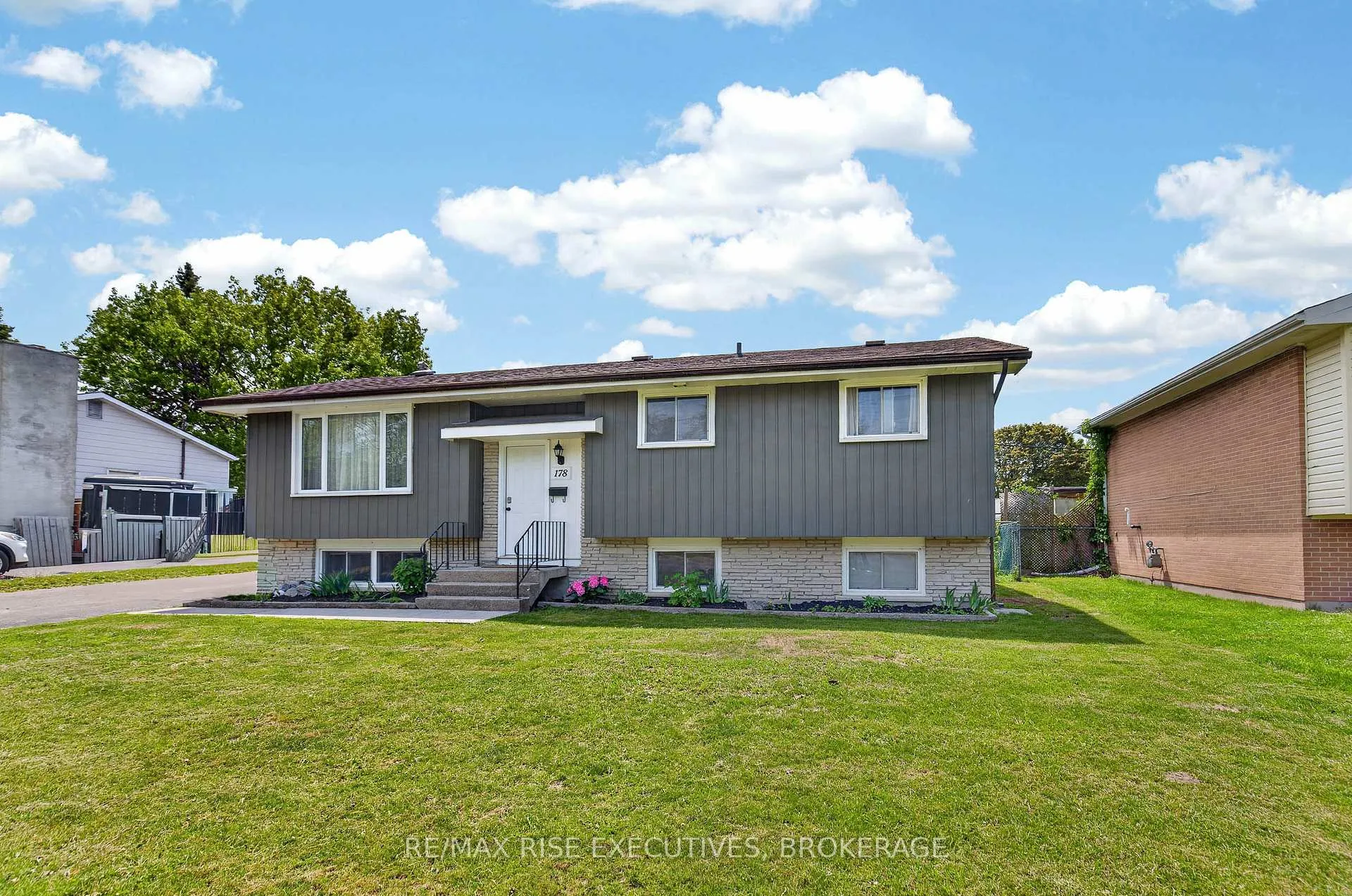 Photo 38 of 178 Amherst Drive, Loyalist, Amherstview — HOMEH