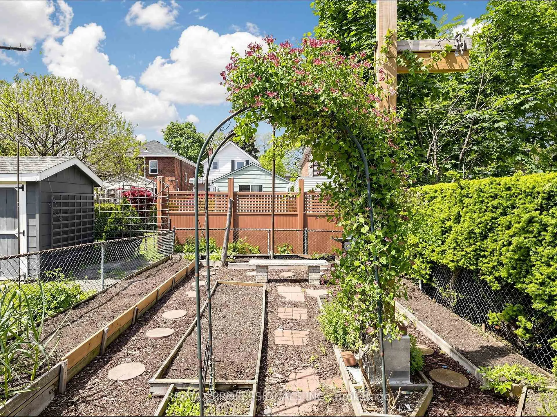 Photo 26 of 14 Bradley Avenue, Toronto, Runnymede-Bloor West Village — HOMEH