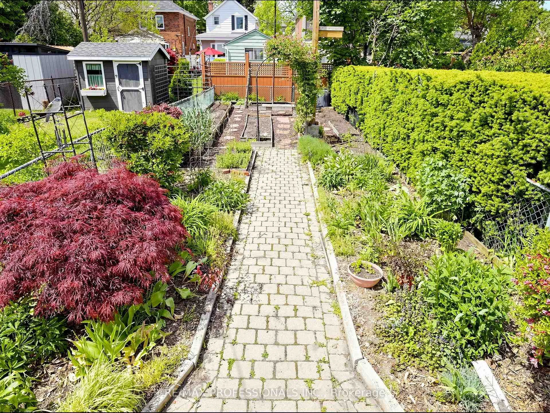 Photo 33 of 14 Bradley Avenue, Toronto, Runnymede-Bloor West Village — HOMEH