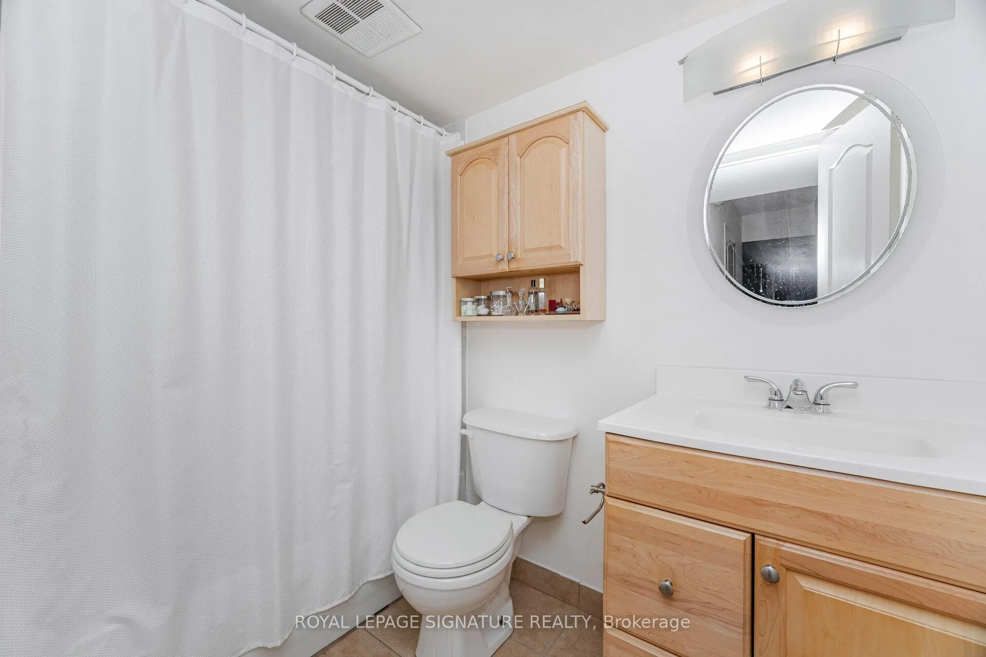 Photo 19 of Unit 303, 10 Edgecliff Golfway, Toronto, Flemingdon Park — HOMEH