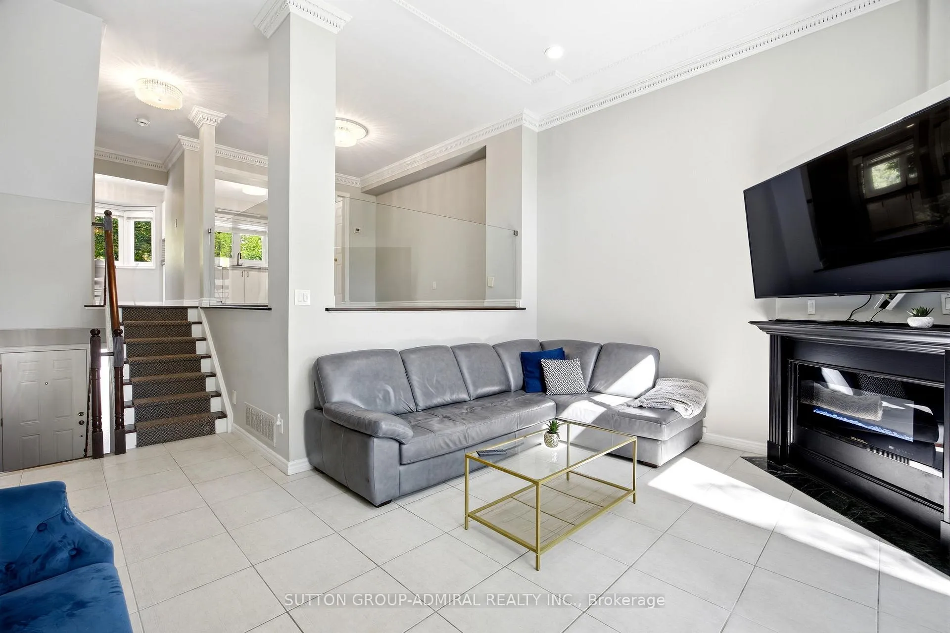 Photo 13 of 37 Old Firehall Lane, Vaughan, West Woodbridge — HOMEH
