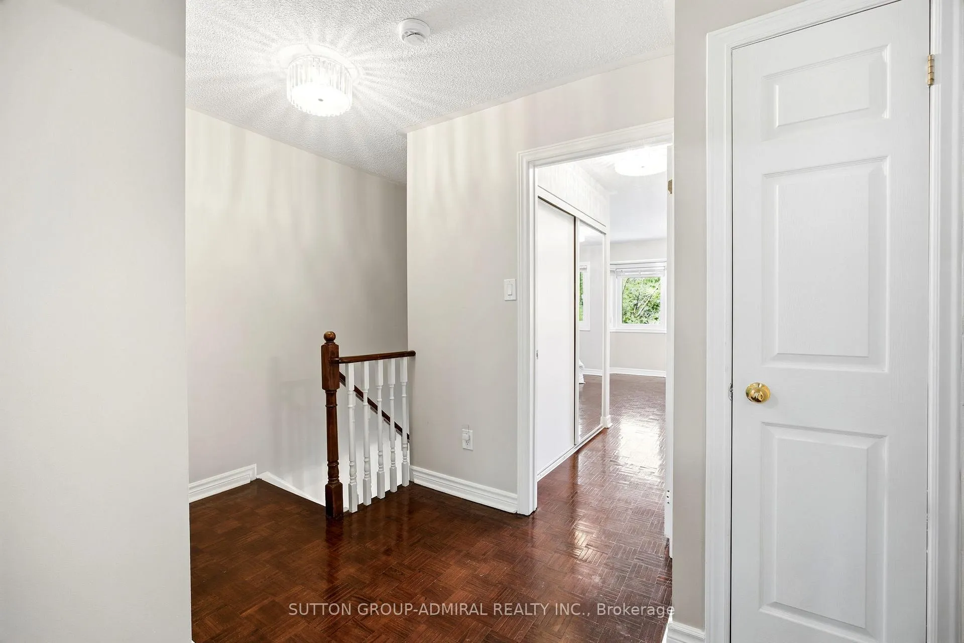 Photo 21 of 37 Old Firehall Lane, Vaughan, West Woodbridge — HOMEH