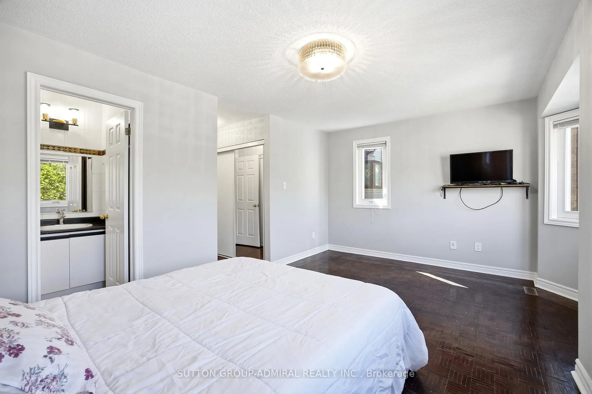 Photo 24 of 37 Old Firehall Lane, Vaughan, West Woodbridge — HOMEH