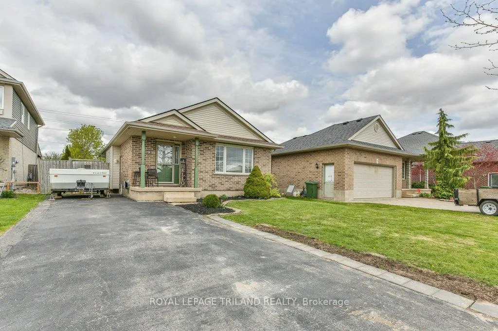 Photo 1 of 9 Brookside Drive, St. Thomas — HOMEH