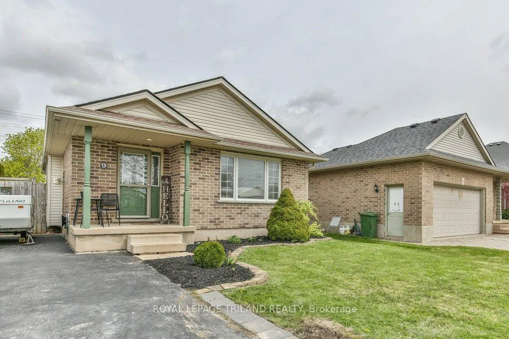 Photo 4 of 9 Brookside Drive, St. Thomas — HOMEH