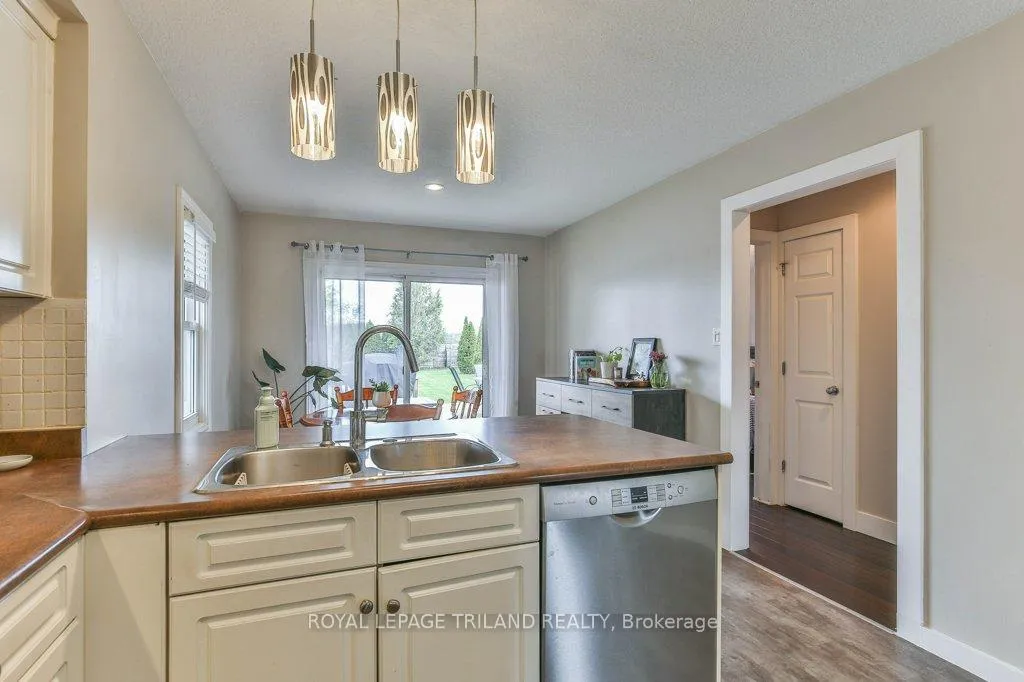 Photo 16 of 9 Brookside Drive, St. Thomas — HOMEH
