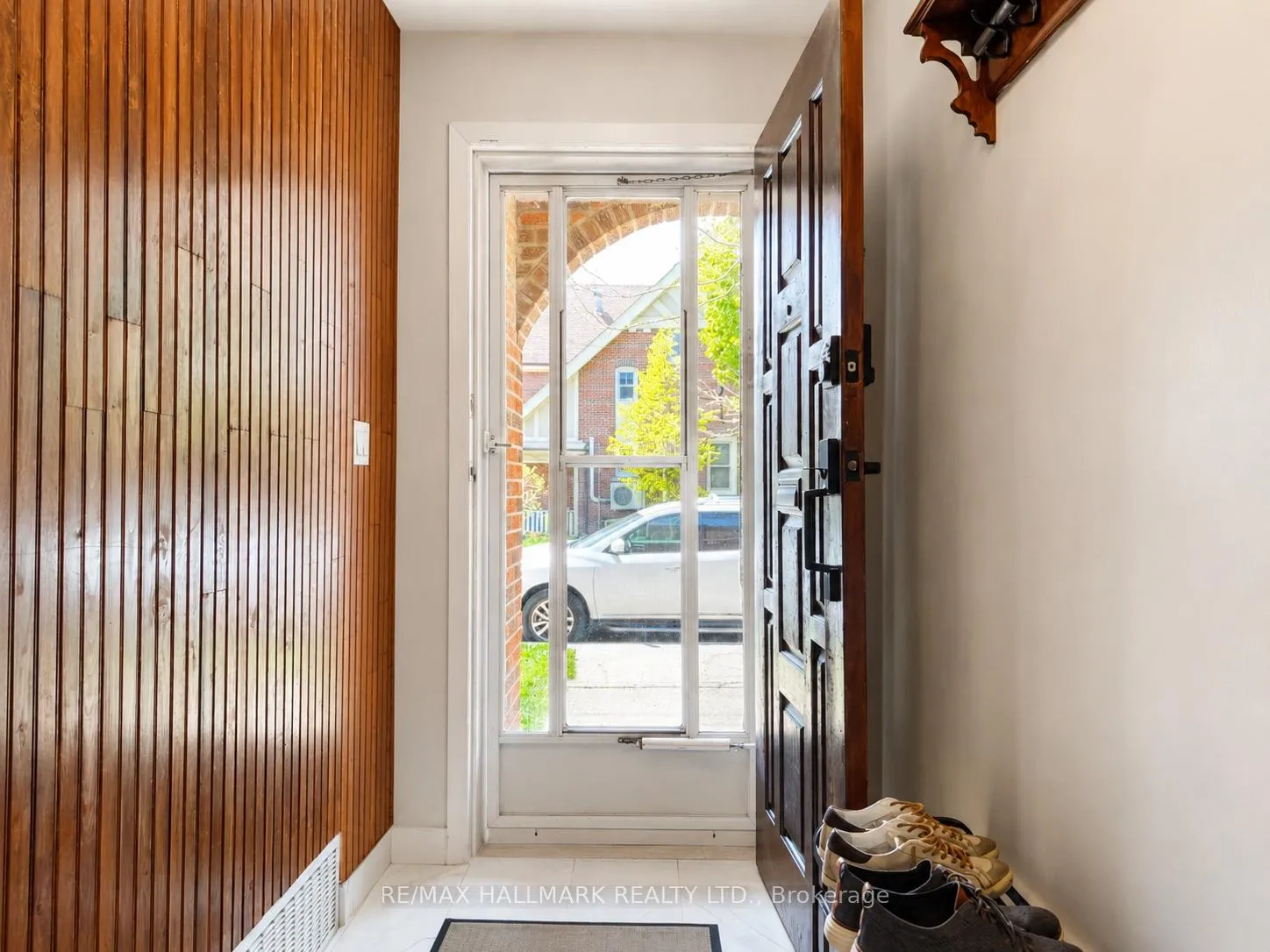 Photo 3 of 100 Ascot Avenue, Toronto, Corso Italia-Davenport — HOMEH