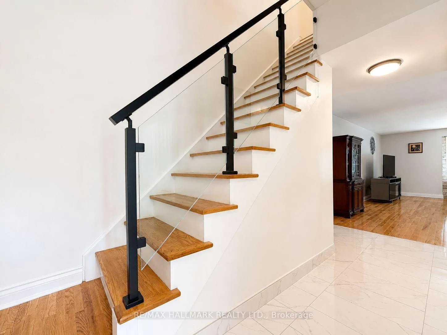 Photo 4 of 100 Ascot Avenue, Toronto, Corso Italia-Davenport — HOMEH