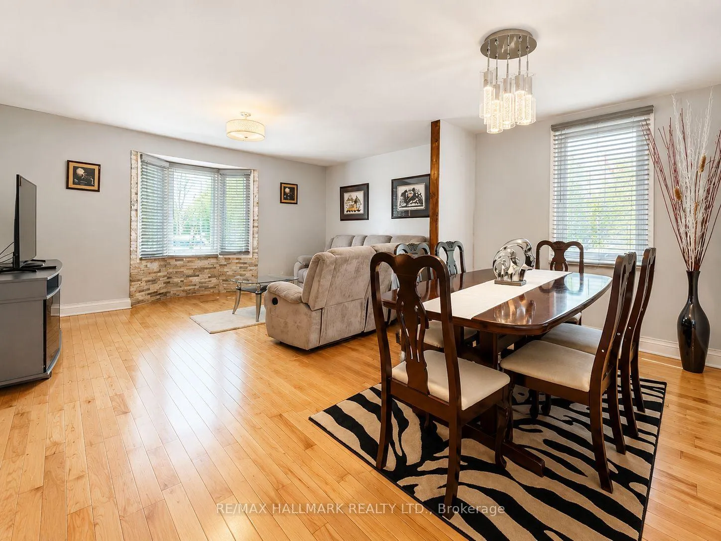 Photo 5 of 100 Ascot Avenue, Toronto, Corso Italia-Davenport — HOMEH