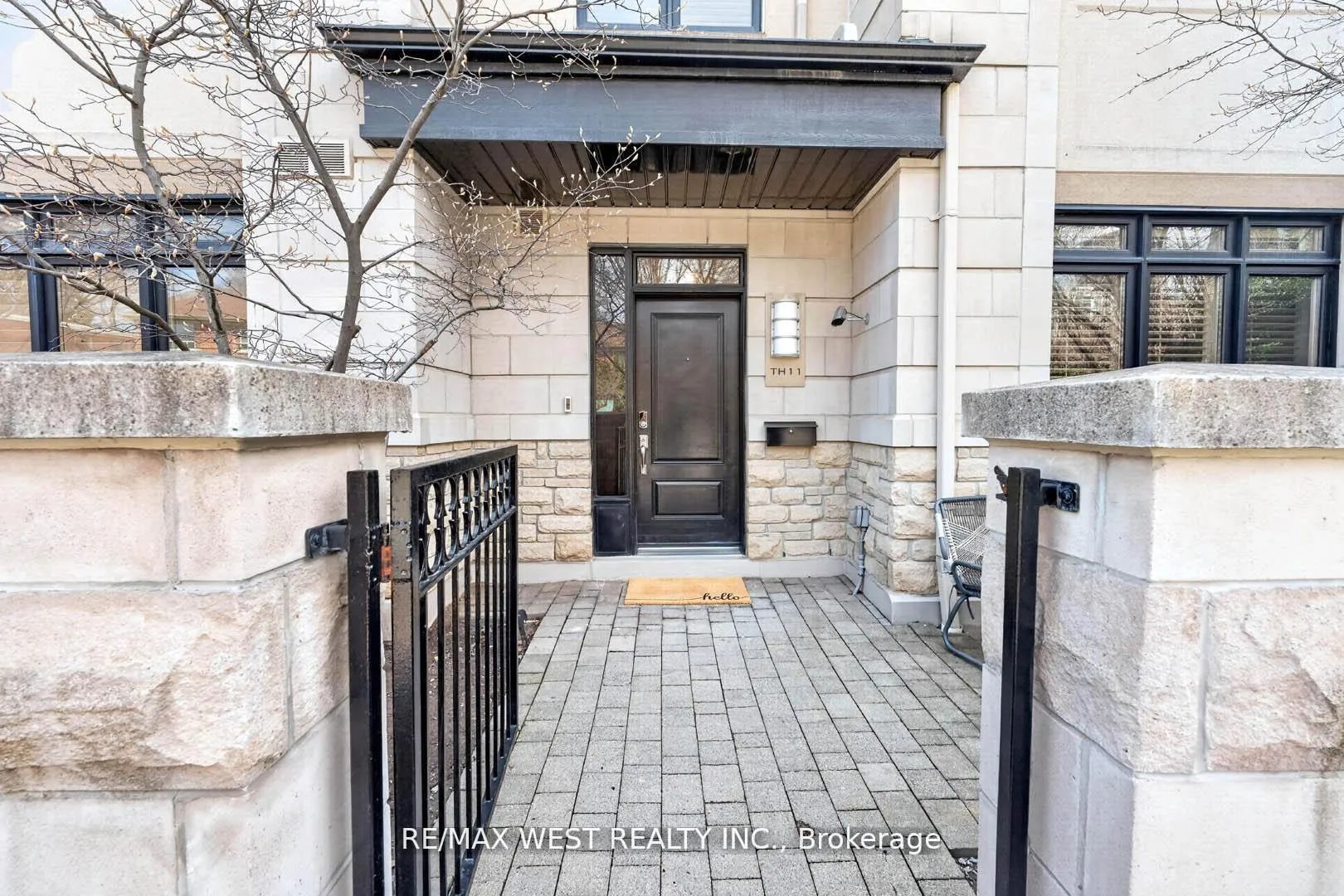 Photo 3 of Unit TH 11, 7 Oakburn Crescent, North York, Willowdale East — HOMEH
