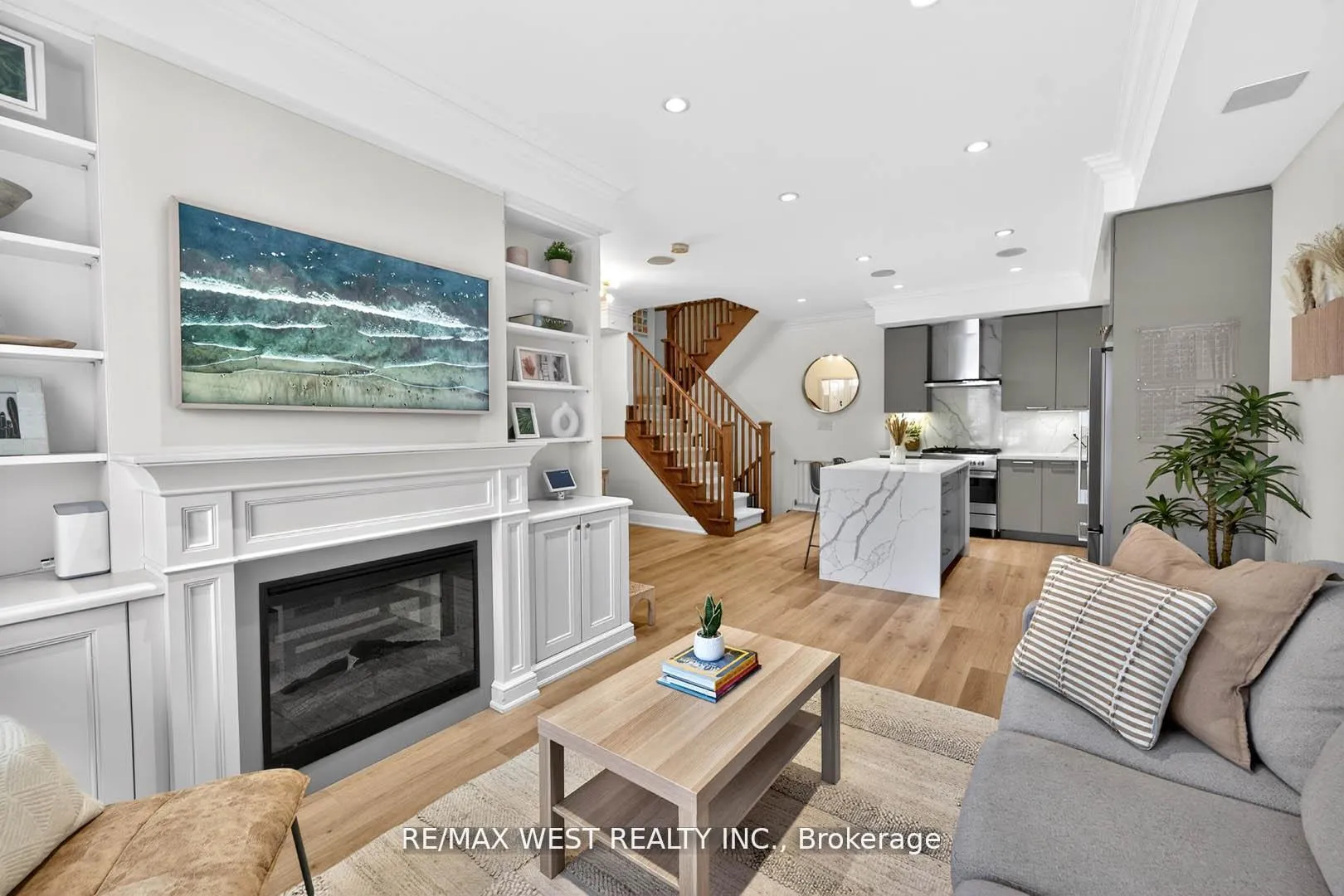 Photo 13 of Unit TH 11, 7 Oakburn Crescent, North York, Willowdale East — HOMEH
