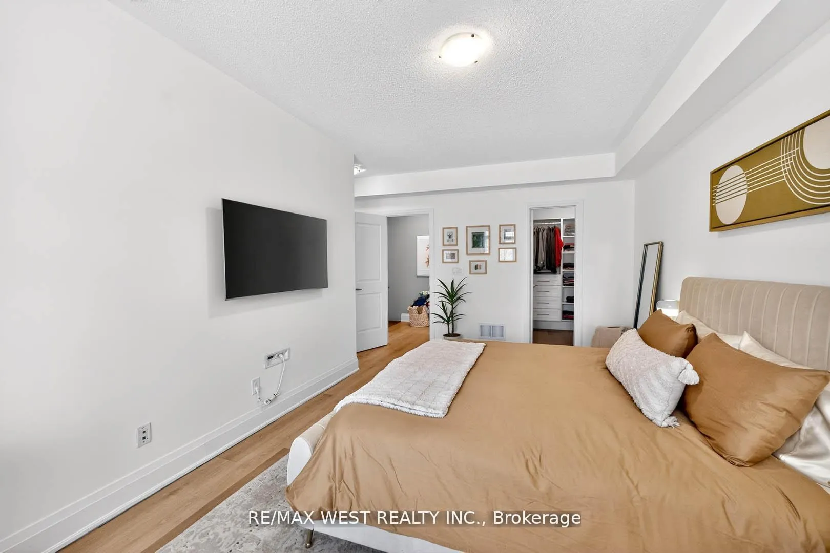 Photo 26 of Unit TH 11, 7 Oakburn Crescent, North York, Willowdale East — HOMEH
