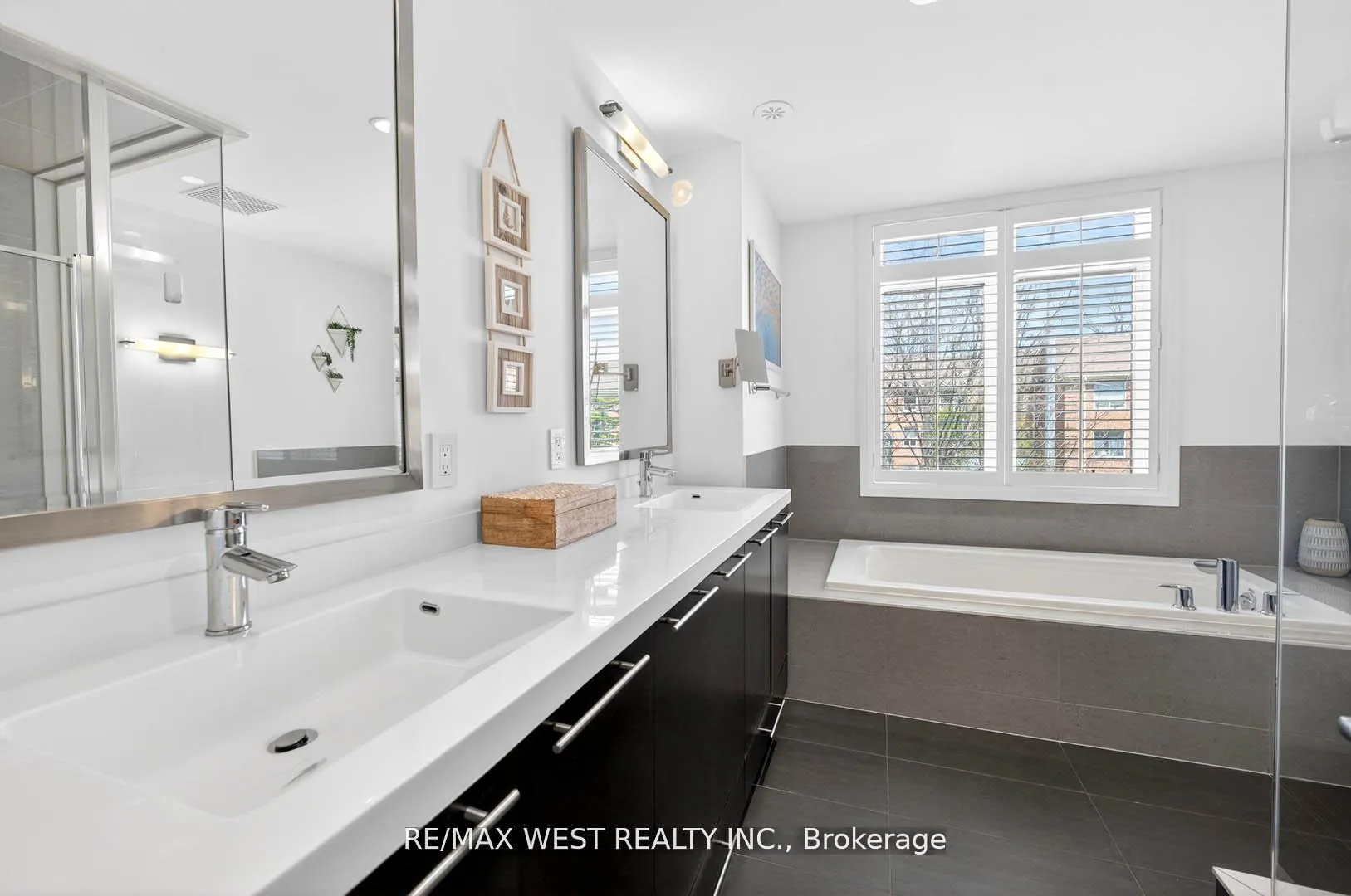 Photo 27 of Unit TH 11, 7 Oakburn Crescent, North York, Willowdale East — HOMEH