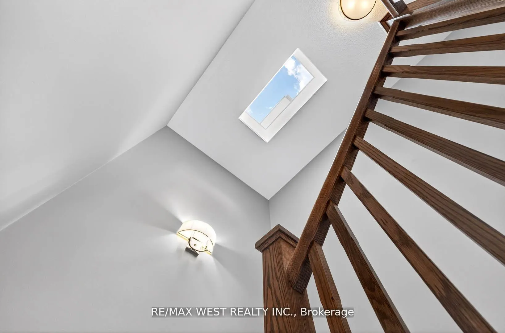 Photo 33 of Unit TH 11, 7 Oakburn Crescent, North York, Willowdale East — HOMEH