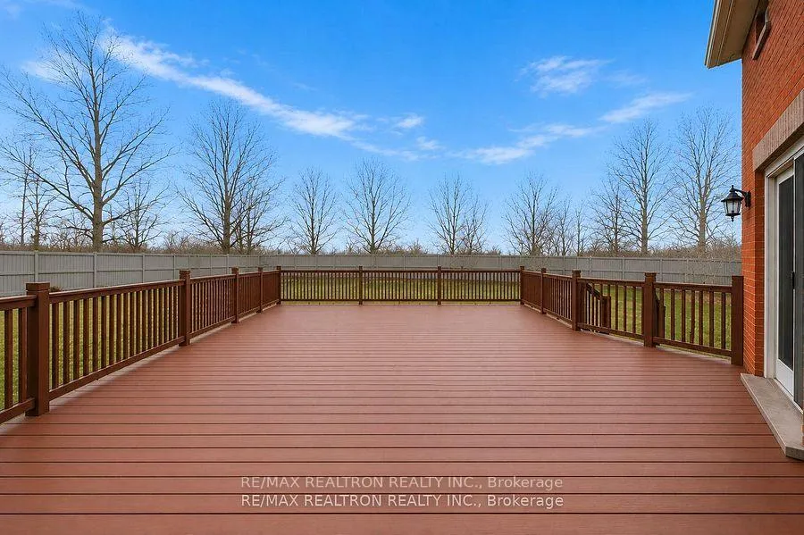 Photo 30 of 30 Glacier Crescent, Scarborough, Rouge — HOMEH