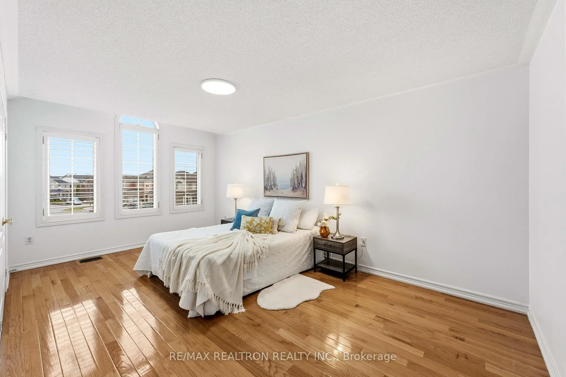 Photo 44 of 30 Glacier Crescent, Scarborough, Rouge — HOMEH
