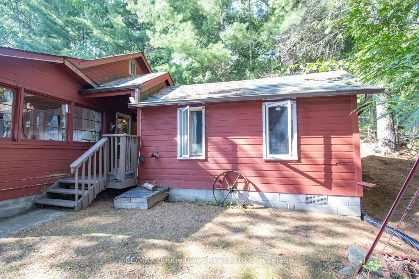 Photo 5 of 1246 Sugar Bush Lane, Minden Hills, Minden — HOMEH