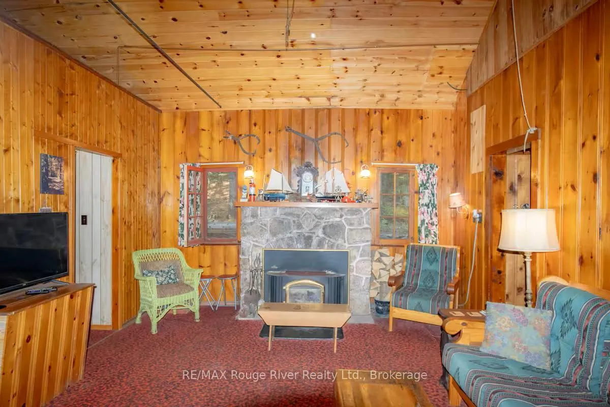 Photo 7 of 1246 Sugar Bush Lane, Minden Hills, Minden — HOMEH