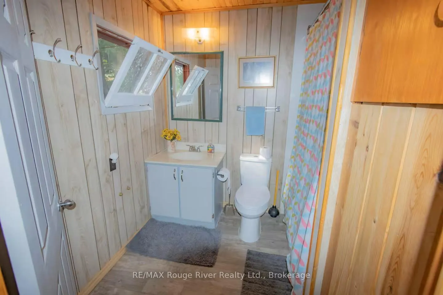Photo 19 of 1246 Sugar Bush Lane, Minden Hills, Minden — HOMEH