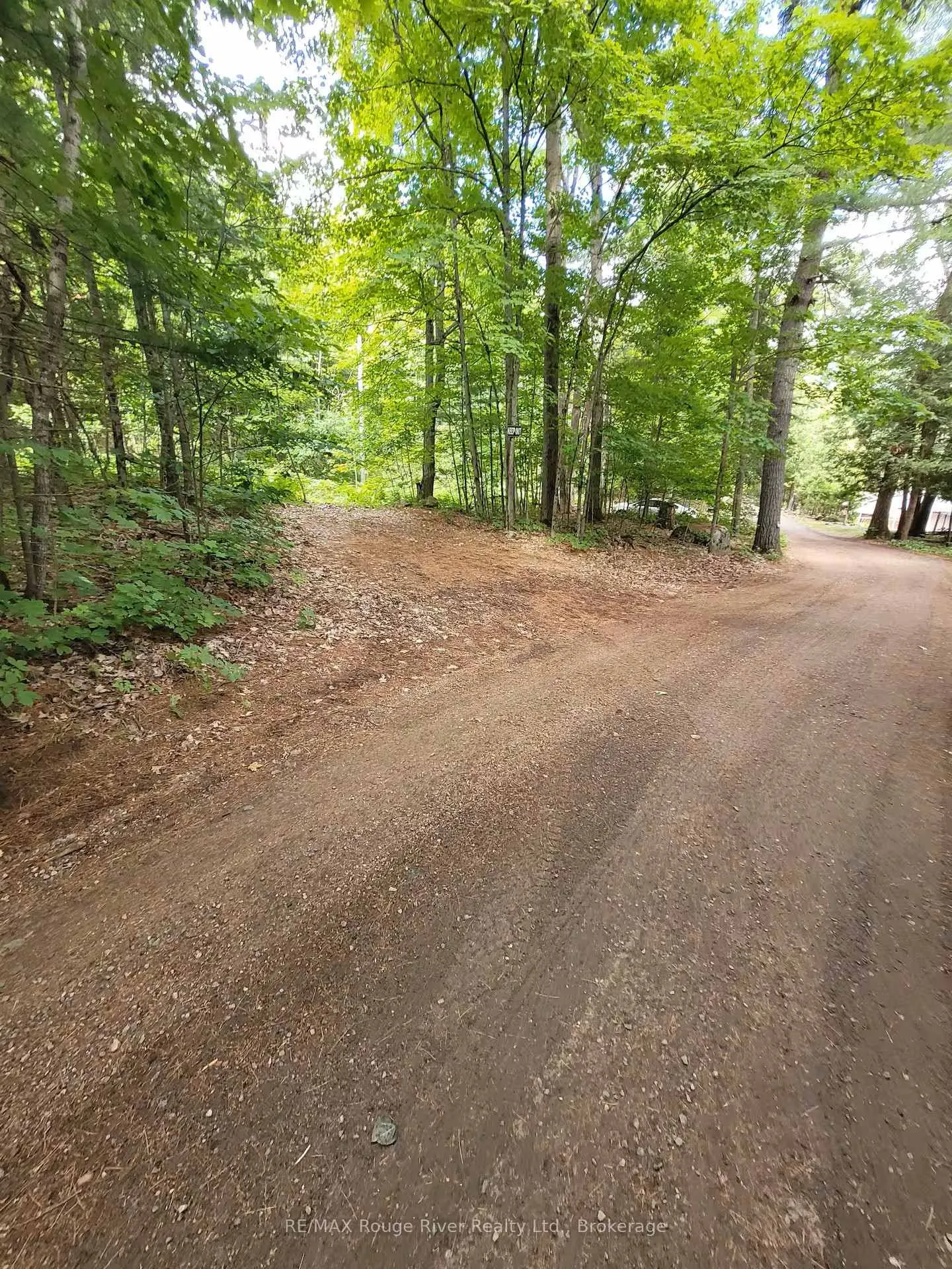 Photo 29 of 1246 Sugar Bush Lane, Minden Hills, Minden — HOMEH