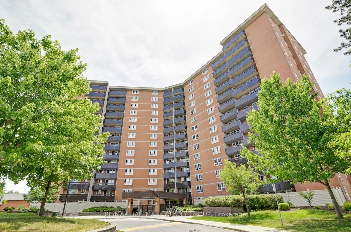 Photo 1 of Unit 210, 2000 Jasmine Crescent, Ottawa, Beacon Hill South — HOMEH