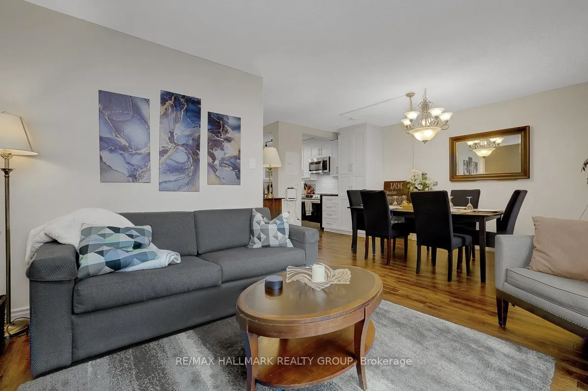 Photo 5 of Unit 210, 2000 Jasmine Crescent, Ottawa, Beacon Hill South — HOMEH