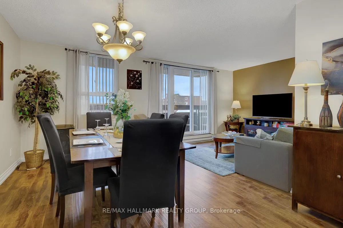 Photo 7 of Unit 210, 2000 Jasmine Crescent, Ottawa, Beacon Hill South — HOMEH