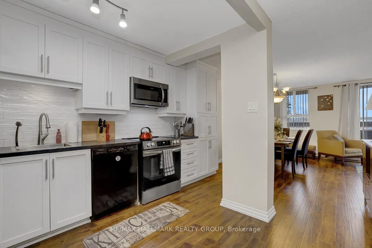 Photo 8 of Unit 210, 2000 Jasmine Crescent, Ottawa, Beacon Hill South — HOMEH
