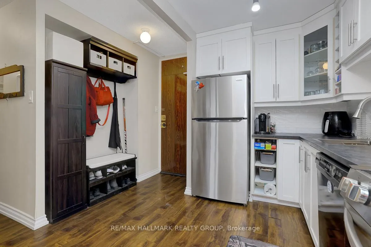 Photo 10 of Unit 210, 2000 Jasmine Crescent, Ottawa, Beacon Hill South — HOMEH