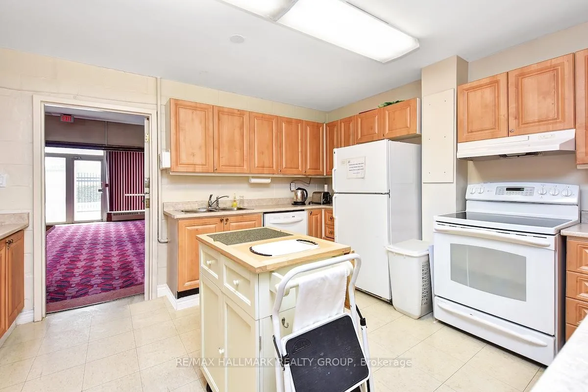 Photo 27 of Unit 210, 2000 Jasmine Crescent, Ottawa, Beacon Hill South — HOMEH