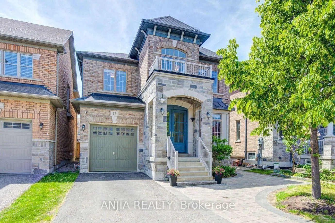 Photo 1 of 17 Holst Avenue, Markham, Berczy — HOMEH