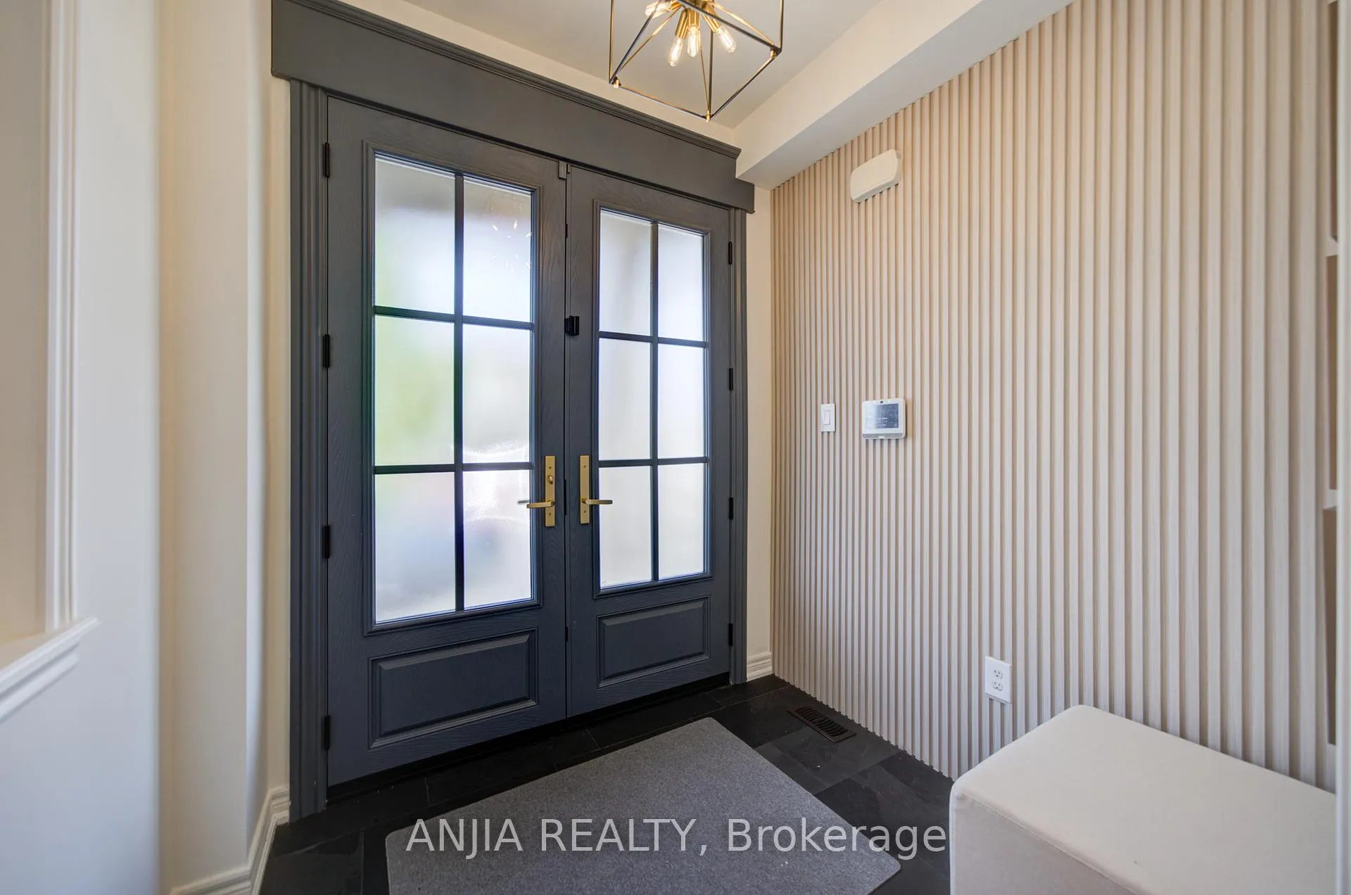 Photo 6 of 17 Holst Avenue, Markham, Berczy — HOMEH