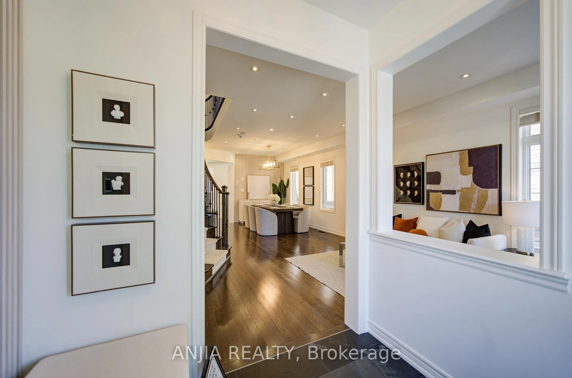 Photo 7 of 17 Holst Avenue, Markham, Berczy — HOMEH