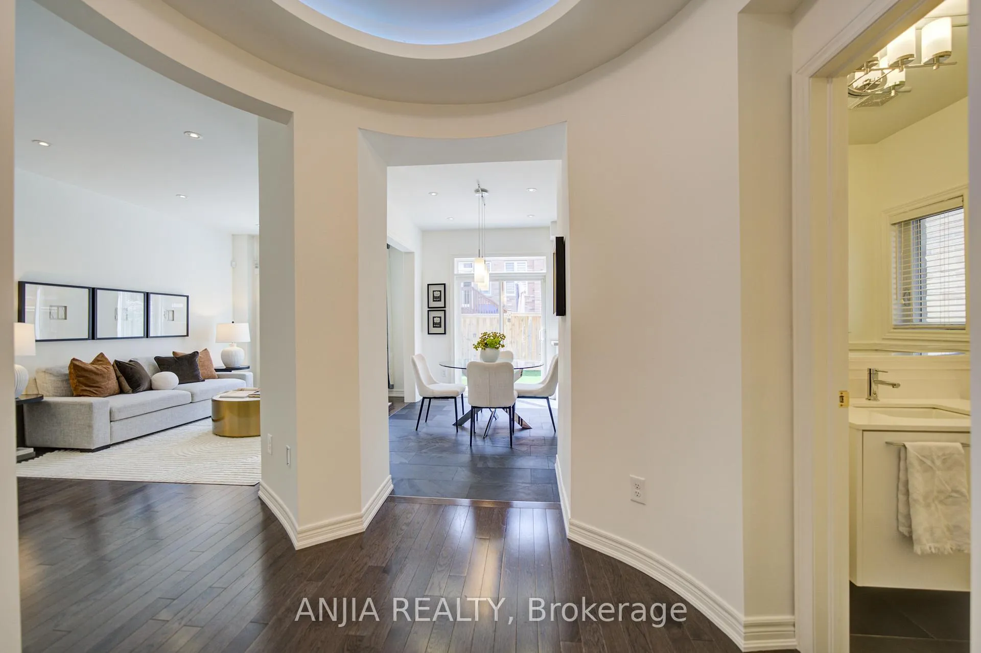 Photo 16 of 17 Holst Avenue, Markham, Berczy — HOMEH